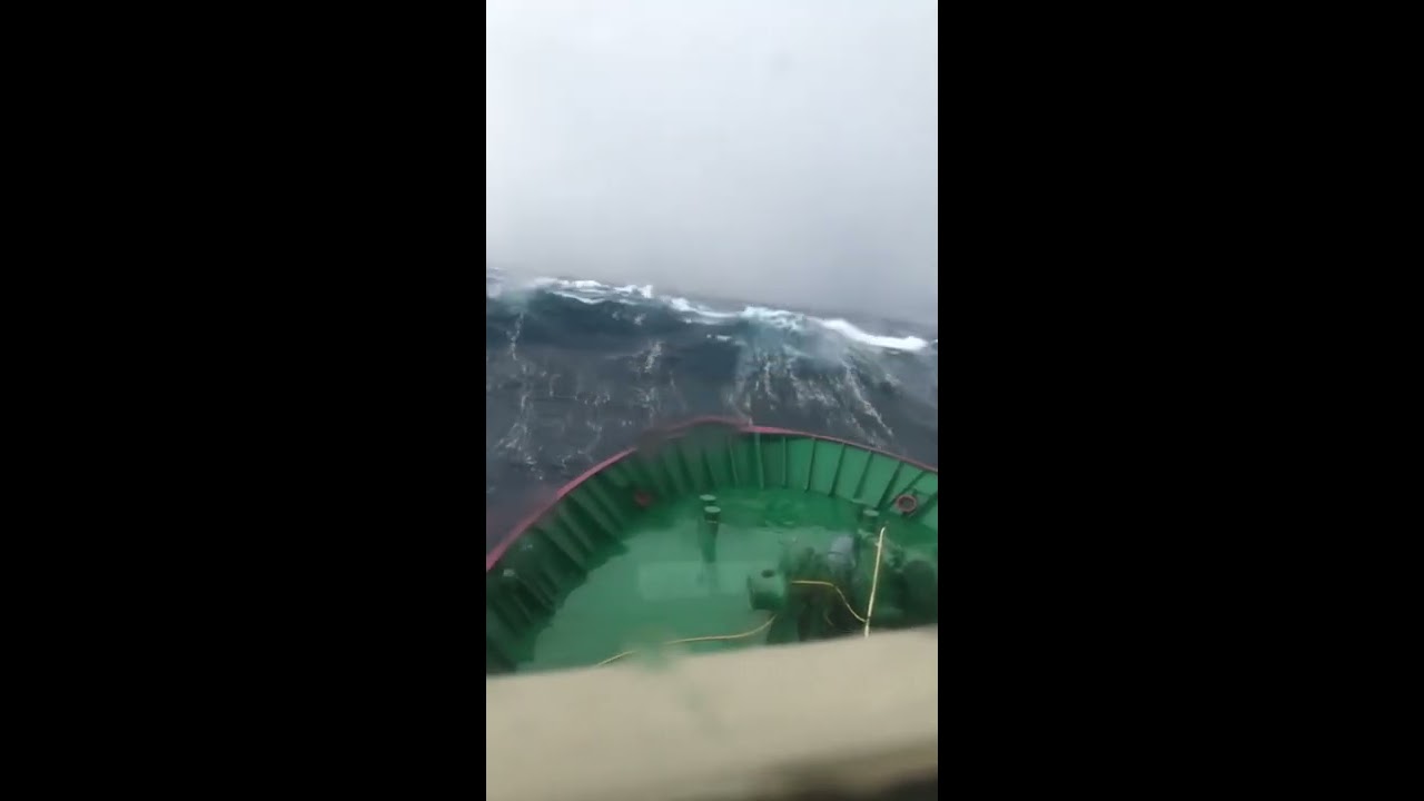 Rogue Wave Hits Fishing Trawler North Sea 