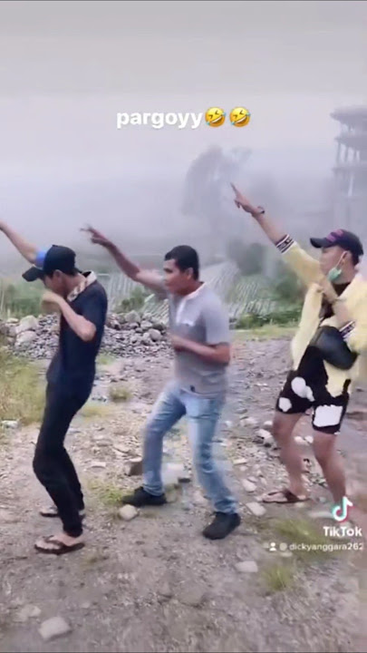 Pargoy Bang Udin 👖#pargoy #dance #viralvideo #fyp #hitsongs#shorts  #udinggezos#fypシ゚viral
