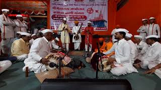 प्रसिद्ध मृ.वादकश्री. पांडुरंग अप्पा दातार, मृदंगराज भगवान ठाकरे महाराज, गायान मोरे म. कीर्तन चाल