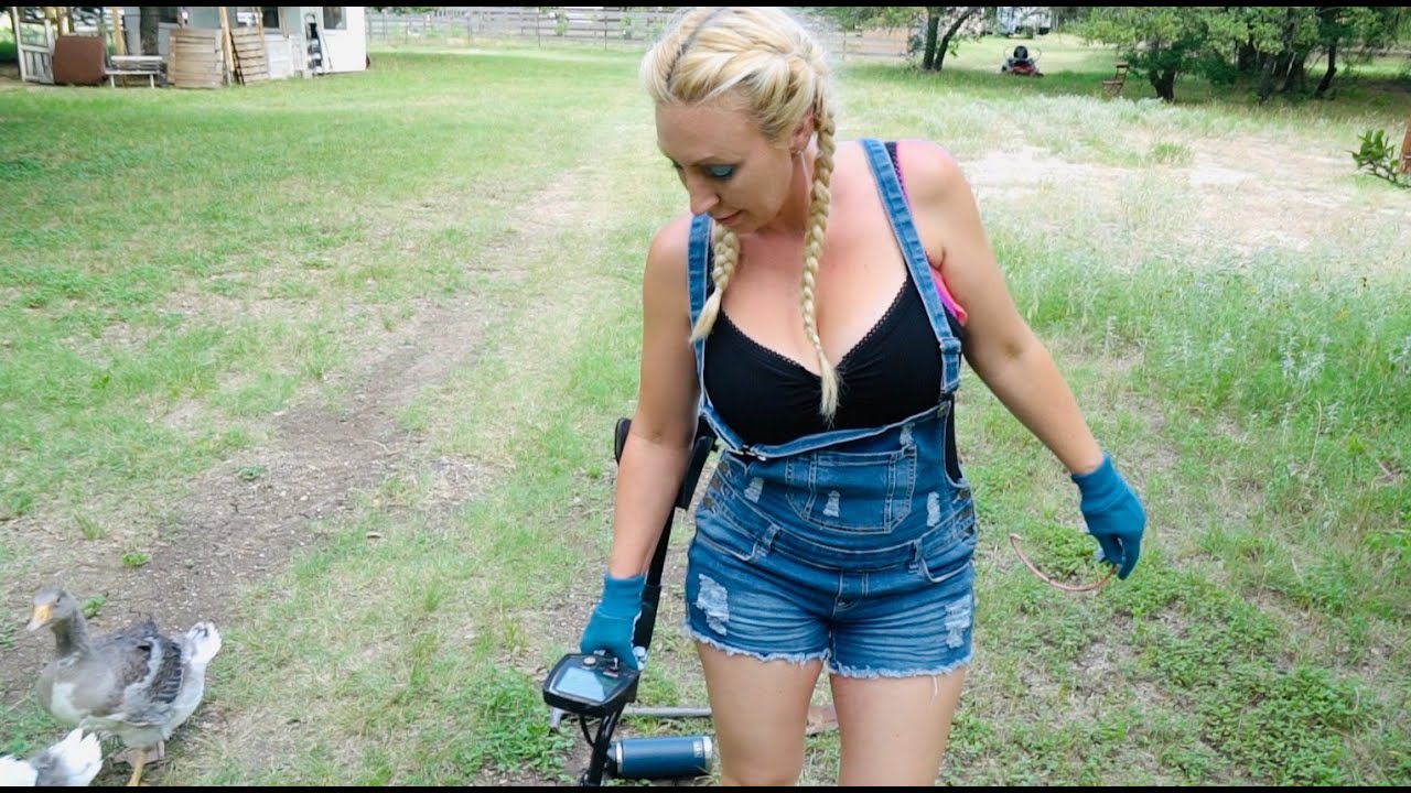 farm. food. diggin britt. streaming. entertainment. farming. live stream. c...