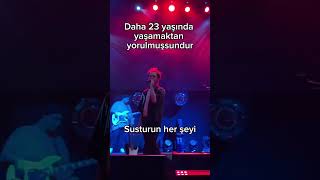 Hallolur - Bi Kalabalık İçinde