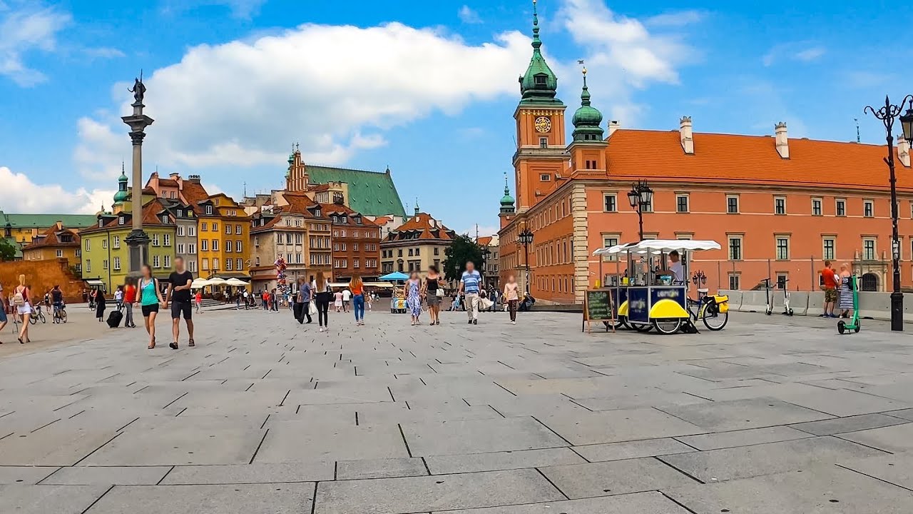 Krakowskie Przedmieście (the street), Warszawa, Polska (Warsaw, Poland) [HD] (videoturysta)