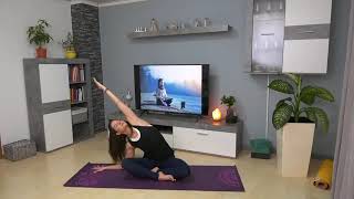 Brezplačna 30-minutna joga vadba v živo z Barbaro Lenart