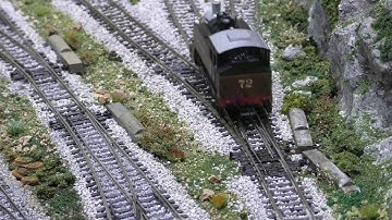 Peco SL-99 three way Insulfrog point