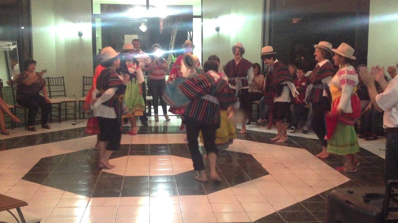 Baile del Sombrero Fmla. Pulla, Ochoa y Ortiz! =) - YouTube