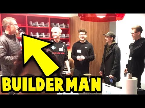 Going To Roblox Hq In Real Life Meeting Builderman Youtube - builder man and robotman roblox