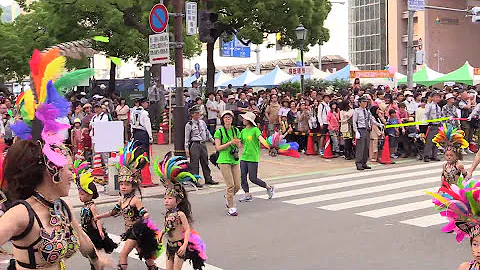 お祭り最高 神戸サンバチームのパレード Mp3