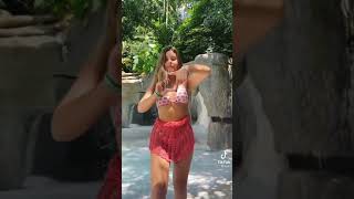 Tik Tok Da Luara Fonseca No Hot Parque