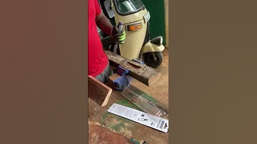 Cutting Wood with Chisel & Mallet 🔨 | Traditional Wood Carving