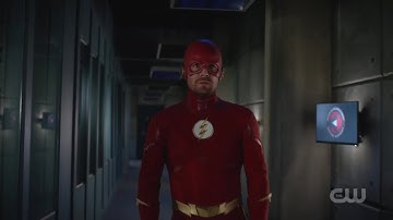 Arrow [7x9] Oliver and Barry talk about Batman