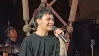 Petrus Mahendra Mahen Pura Pura Lupa Live La Piazza Kelapa Gading 2025