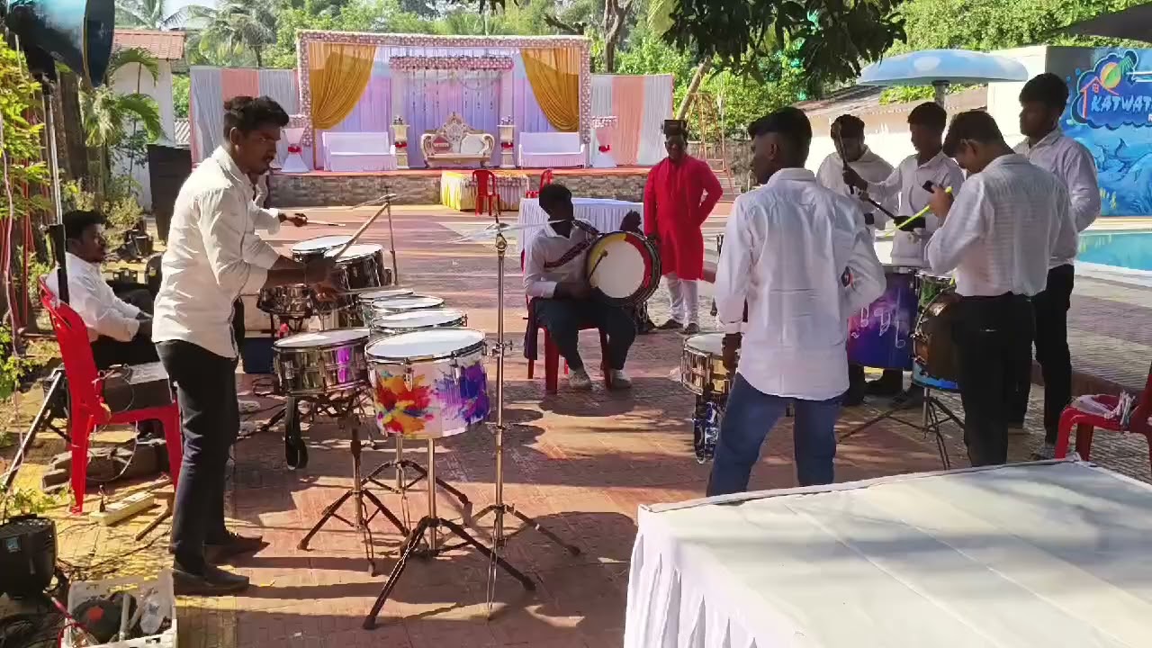 आय माझा वराड कला केला#trandingshorts#banjo#eastindiansongs ll aai Ekveera musical group narangi ll