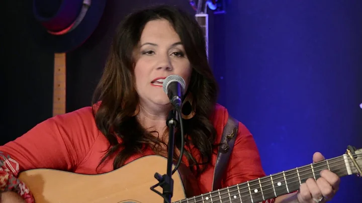 Kenny & Amanda Smith - Norman Rockwell World - Bluegrass Music TV from The 615 Hideaway