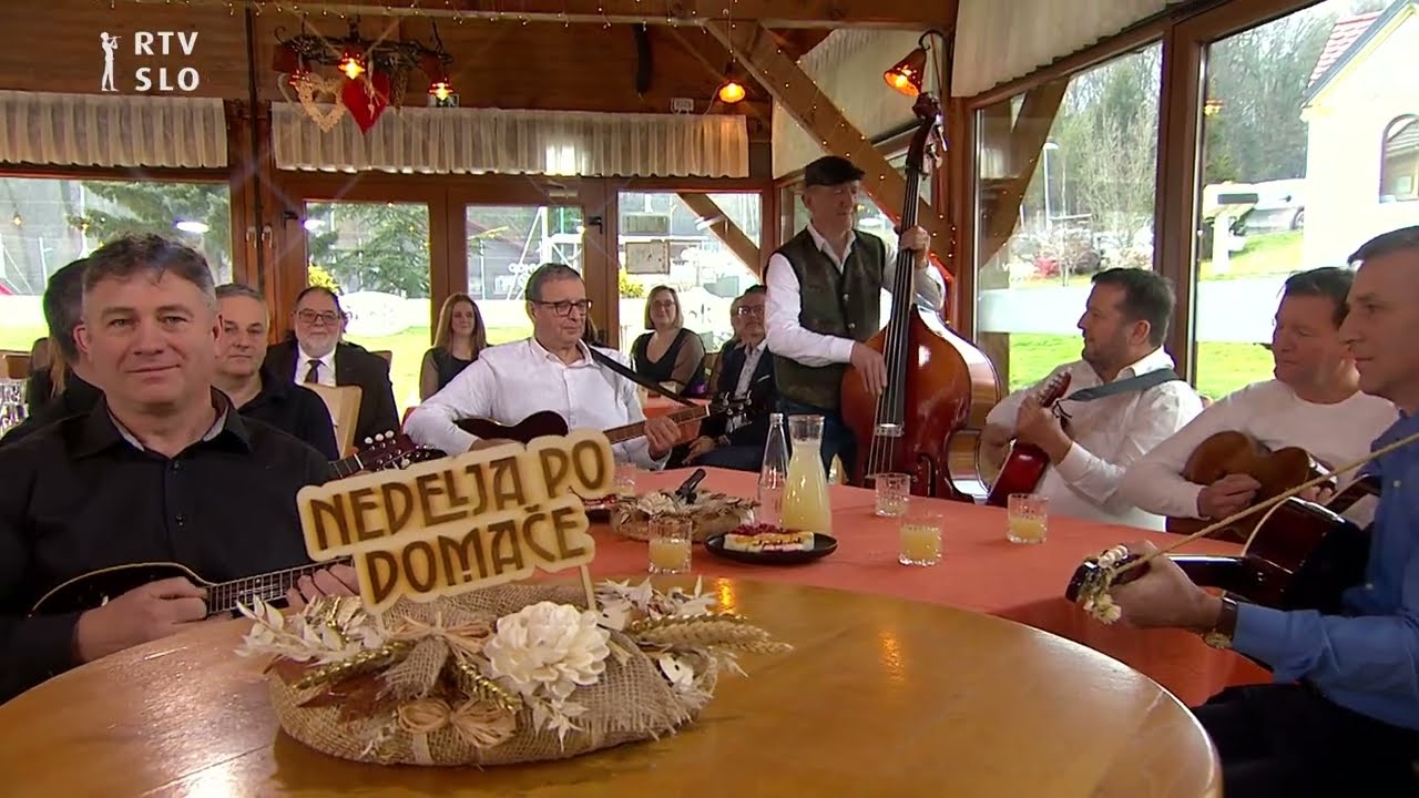 TAMBURAŠI KAVKLER - TAMBURAŠKA KORAČNICA (Nedelja po domače)