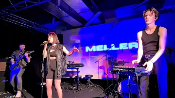 Meller - Mir geht's gut (live) @ Work in Progress Club Popakademie Mai 2023