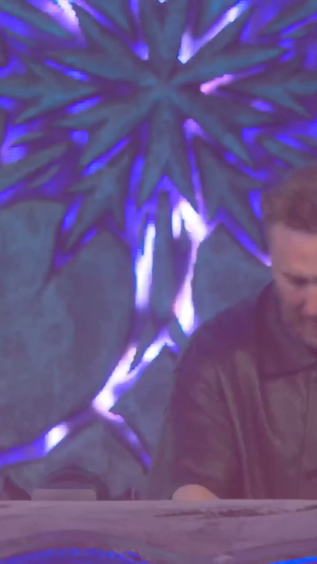 AVICII, I couldn't imagine playing Tomorrowland without paying tribute to you ??????