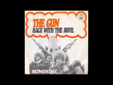 THE GUN - RACE WITH THE DEVIL 1968 - YouTube