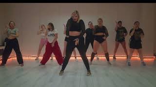 Stylish Moves By Ale Camara Cl Routine