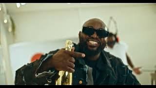 Classic Nova- Im a Hustler feat. Mr. Bow ( Video Oficial)