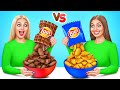 Desafio Comida Real vs Comida De Chocolate | Batalha Comestível por Choco DO