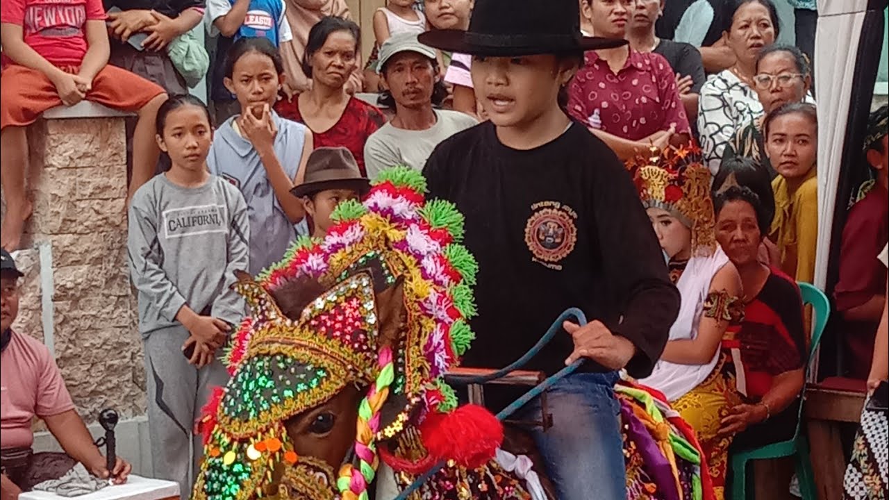 Live Streaming Jaran Kencak Dan Barong Lintang Joyo Kusumo Live Boyolangu - Banyuwangi