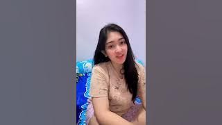 Aulia Fahma Lubis duduk aja