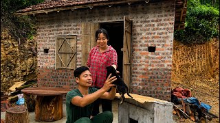 After many hardships, the veteran and the poor girl found happiness in their new home.