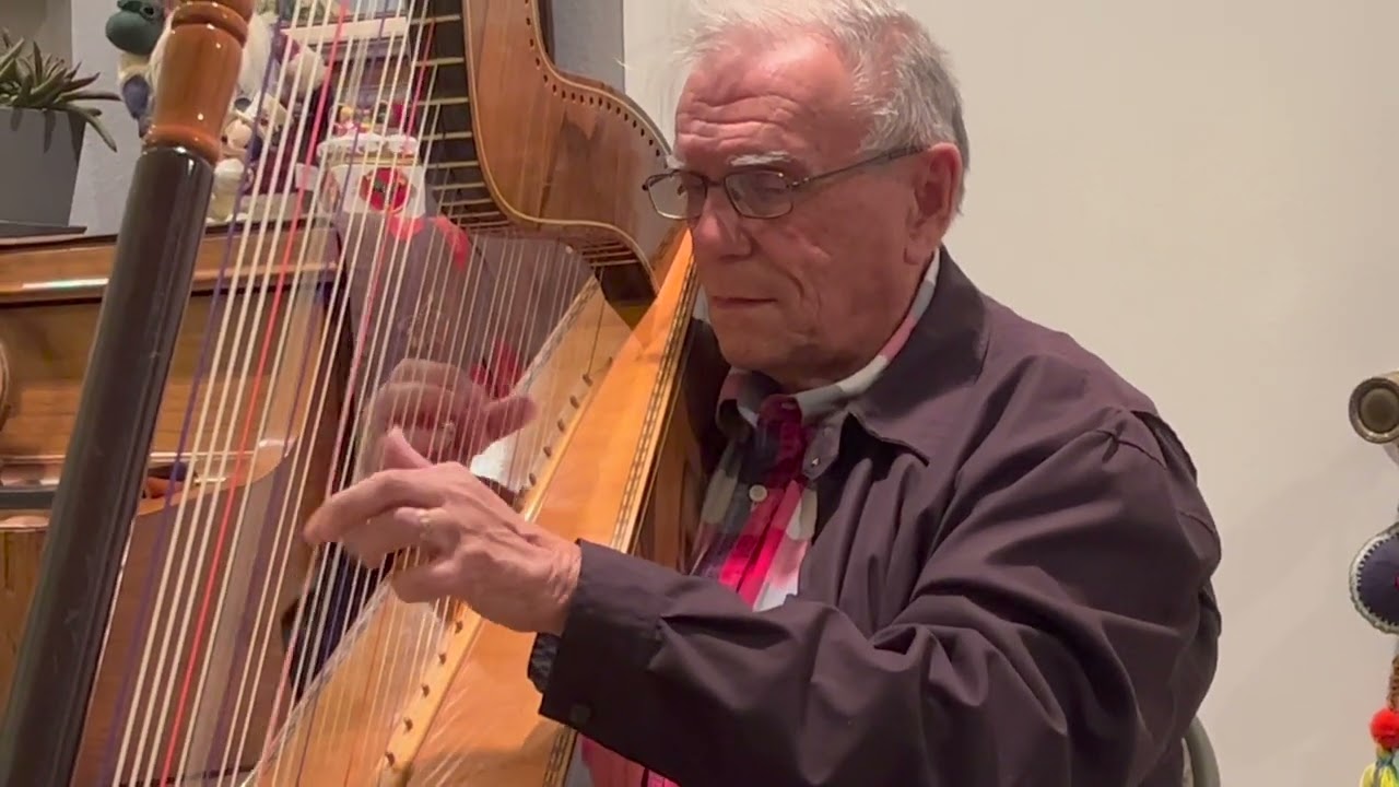 SAND AND SILK (Arena y Seda) - Alfredo Rolando Ortiz