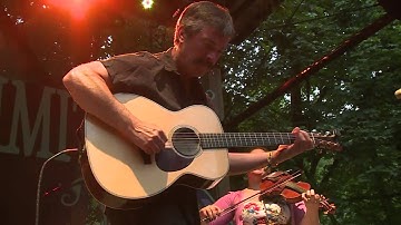 Yonder Mountain String Band - Holland 1945 - 2016 Northwest String Summit