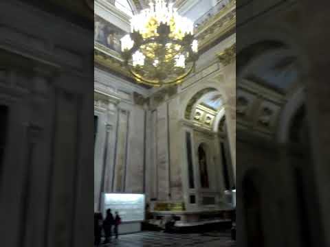 Βίντεο: Τι είναι ο καθεδρικός ναός της βασιλικής;