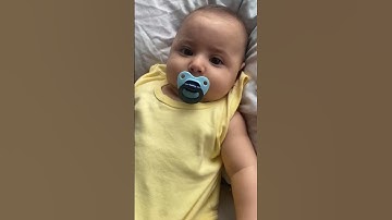 When should I introduce pacifier to my baby?Can I give my newborn a pacifier#baby#babyboy #cutebaby