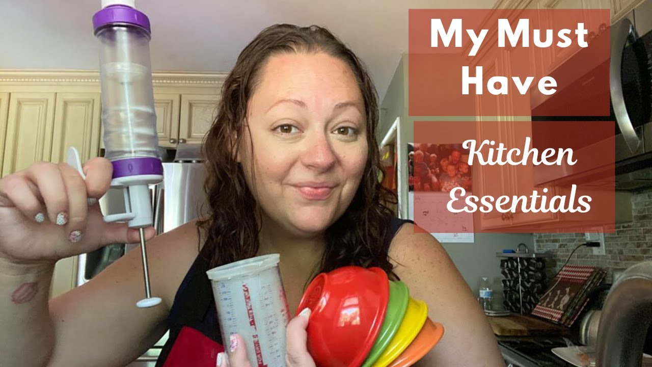 MUST HAVE KITCHEN GADGETS // My FAVORITE kitchen essentials to make