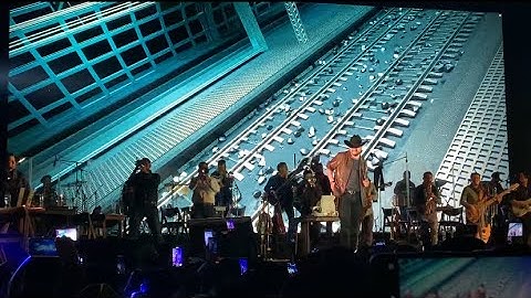 Thumbnail of Edén Muñoz - La Nena / Eva María (En Vivo Rodeo Texcoco)