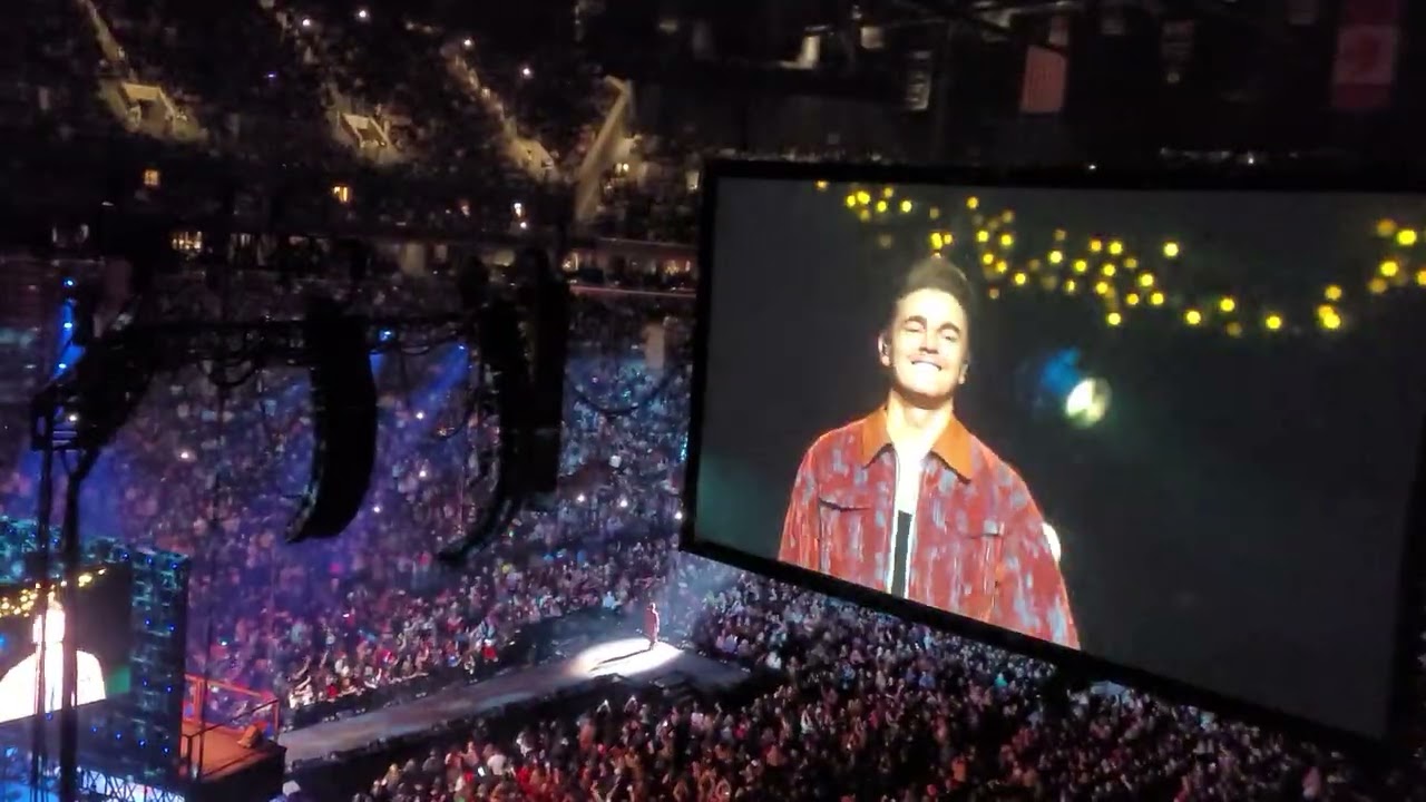 Jesse McCartney- Beautiful Soul- Live in New York 