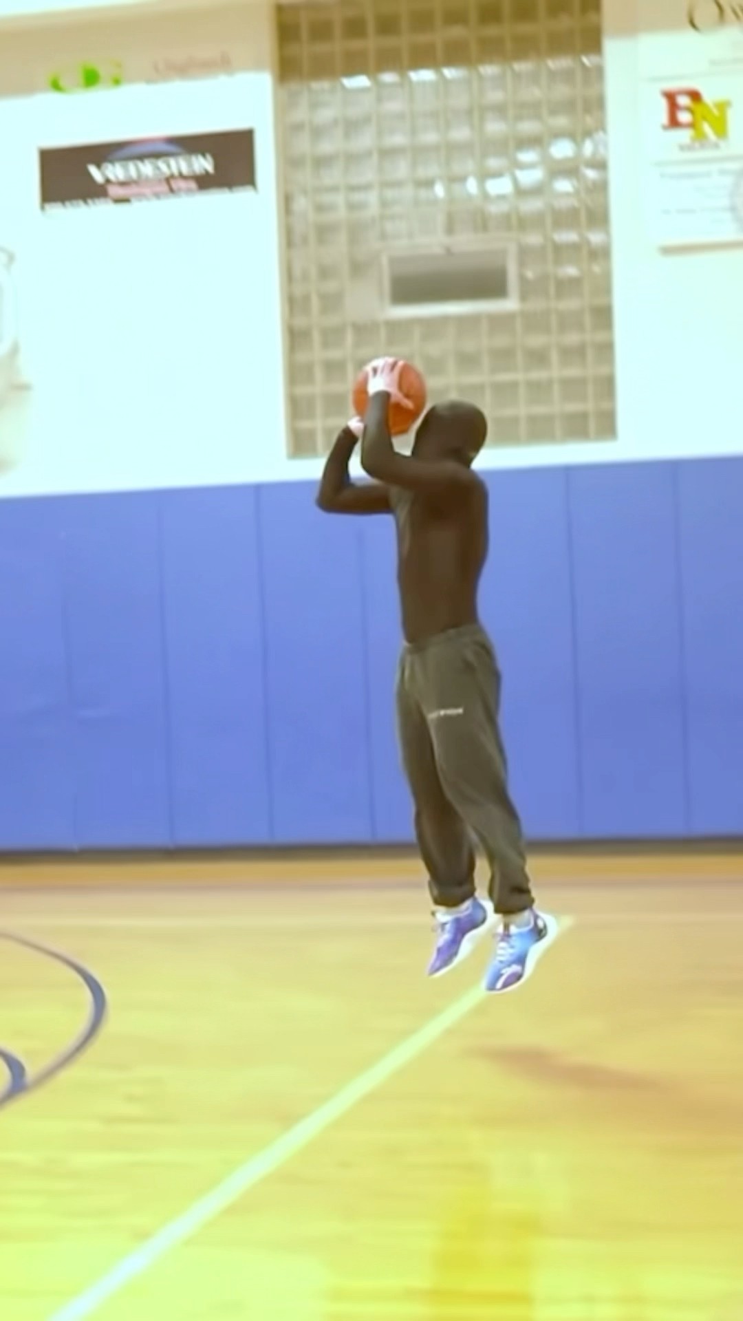 I Went Undercover And Got BUCKETS!