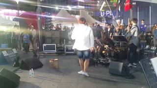 [원뉴맨밴드] ☆관객과의 퀴즈타임 #2-3☆ (조승주) 신촌버스킹 20170519금 [Korean Sinchon Kpop Street Busking]