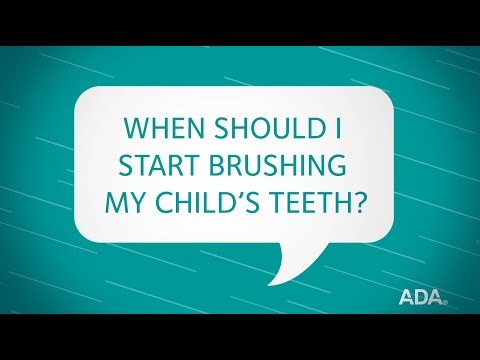Video: Wanneer Moet Je Beginnen Met Het Tandenpoetsen Van Je Kind?