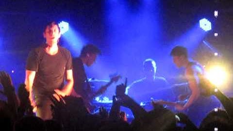 Example Live 2012 03 16 Shot Yourself In The Foot Again