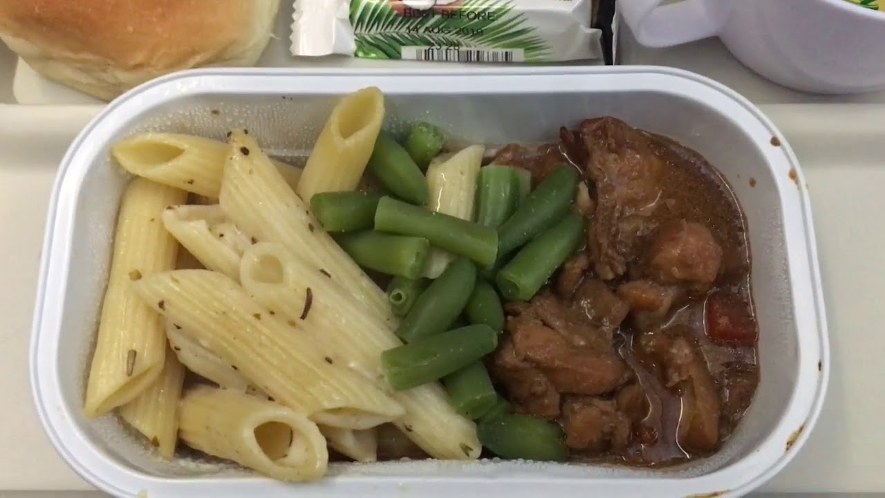 Airline and food review NADI to AUCKLAND economy class Fiji Airways