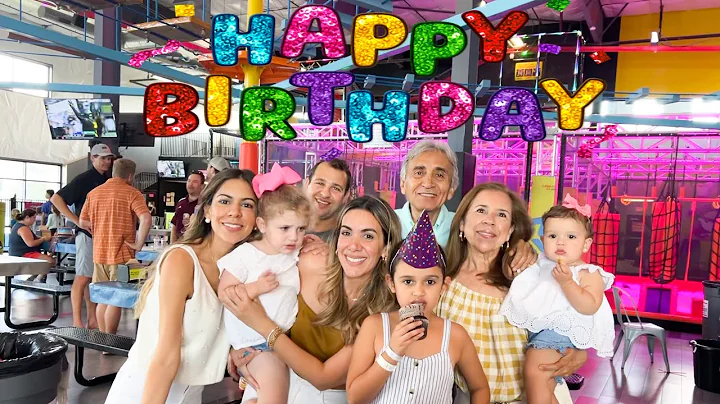 Feliz Cumpleaos Maren y Michelle!