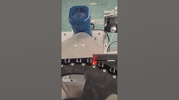 High Speed Rotary Labeling Machine for Round Oral Liquid Bottles #highspeedlabelingmachine #labeling