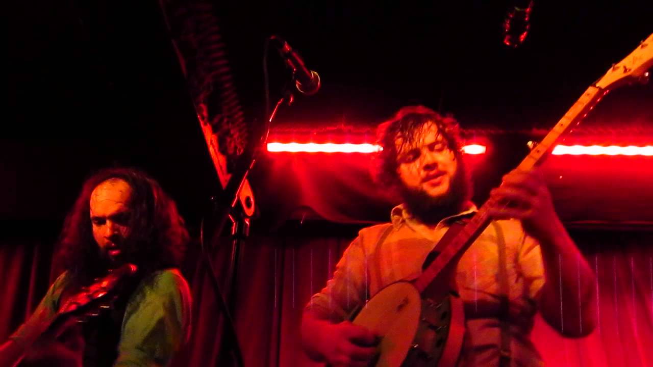 Larry and His Flask (clip) at The Borderline, London 04th Dec 2013 adlı videoyu YouTube'da izle Larry and His Flask (clip) at The Borderline, London 04th Dec 2013 adlı videoyu YouTube'da izle