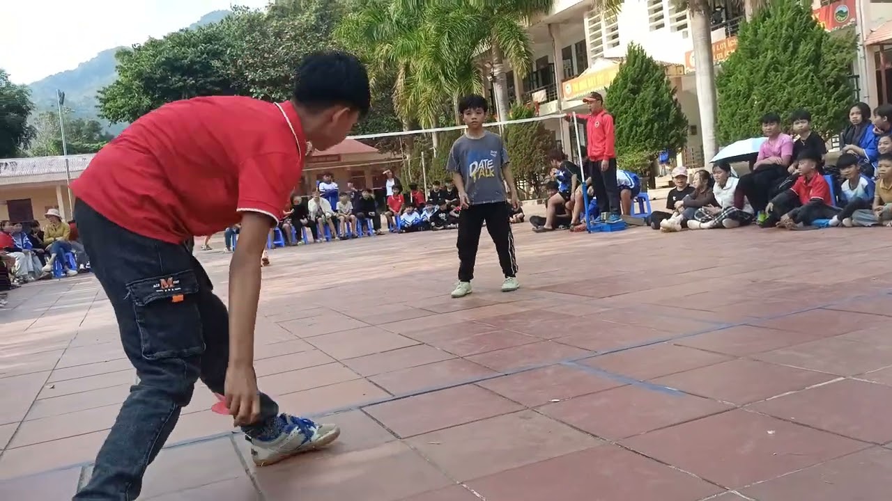 Màn so tài đá cầu đôi nam của Trung Dũng, Duy Hoàng