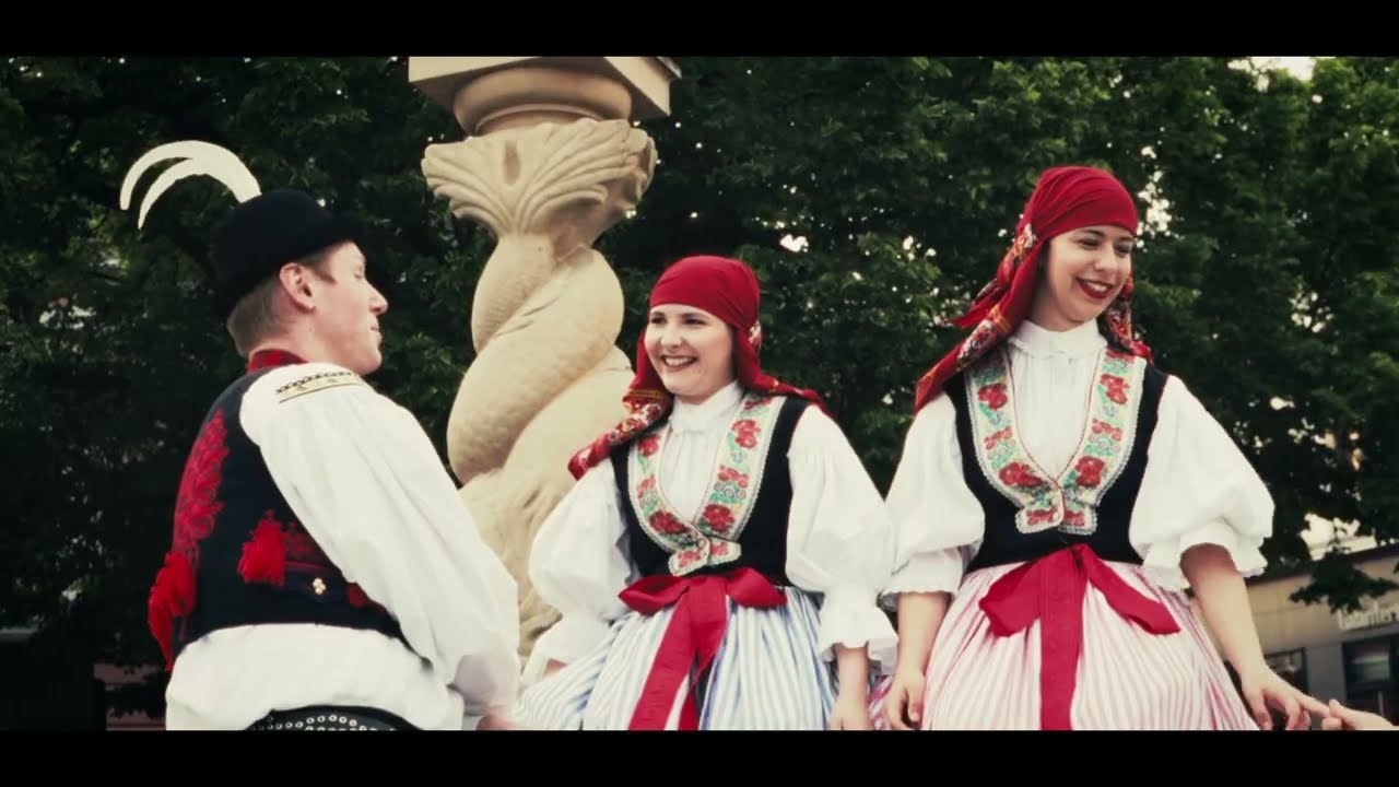 Folklore ensemble Cifra - Introduction