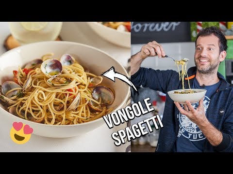 Videó: Hogyan Készítsünk Kagylóspagettit Fűszeres Petrezselymes Mártással