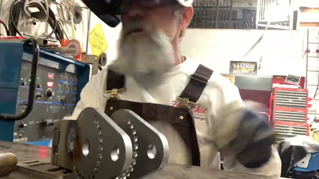 Working on my new chopper frame picture by @CTengineering ￼