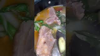yum 😋 #shortvideo #food #cooking #sinigang #pinoyfood #filipinofood #cookingshorts #shorts #yum