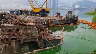 Ship Salvage using airbags