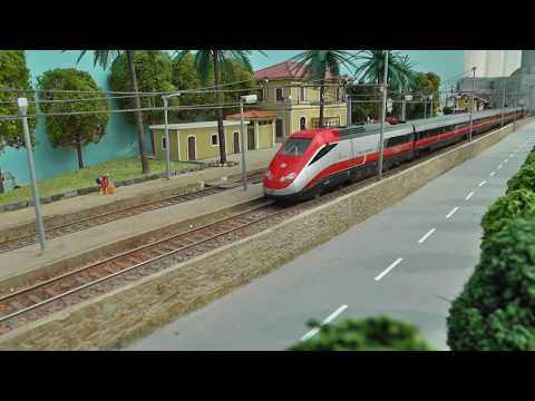 Modellismo Frecciarossa Trenitalia H0  high Speed Train Eisenbahn Italien