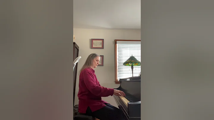Jane Crowley Plays Clair de Lune by Claude Debussy